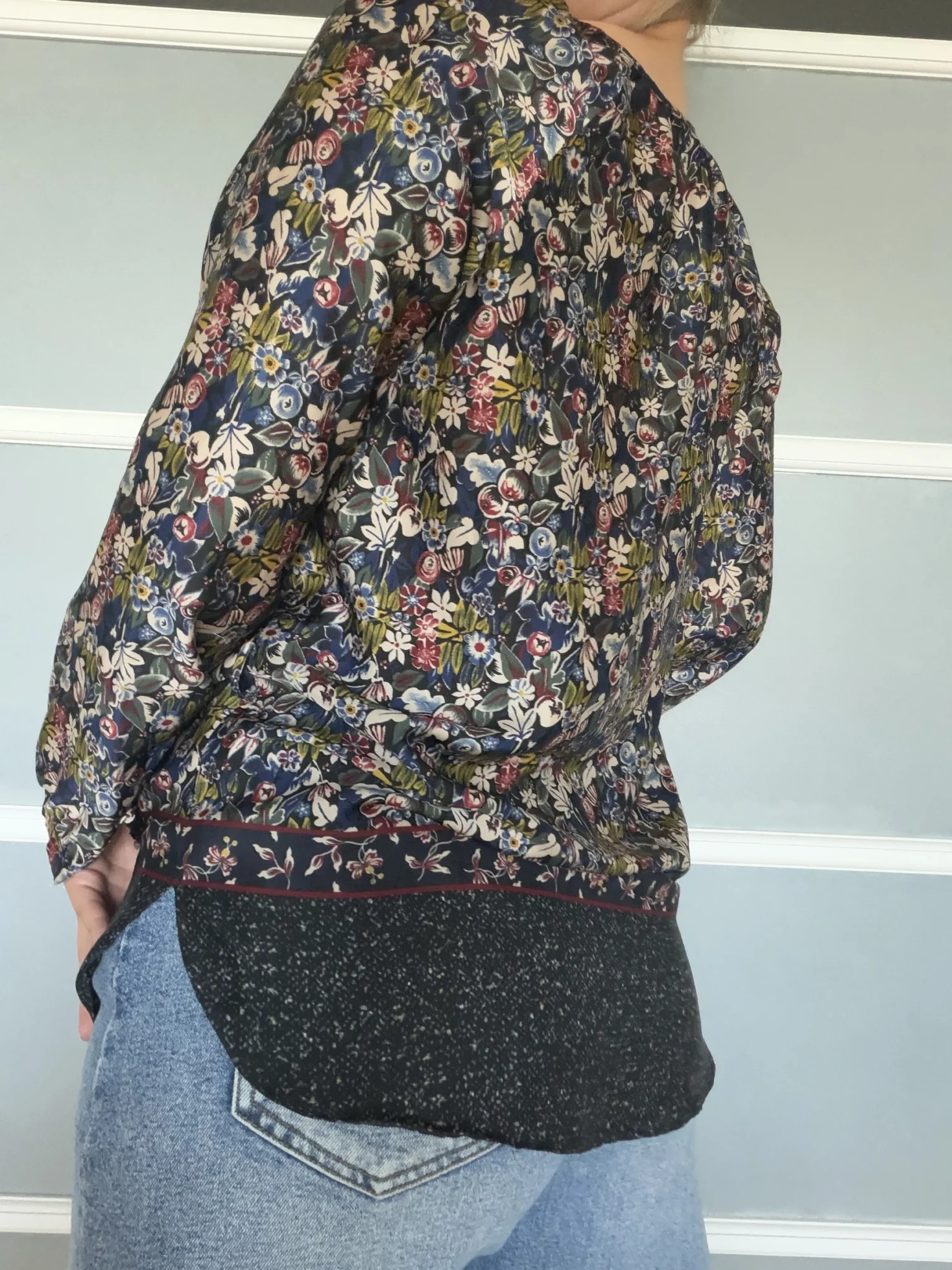 Image for Blouse Gérald Darel taille 38 fleuris bleu marine