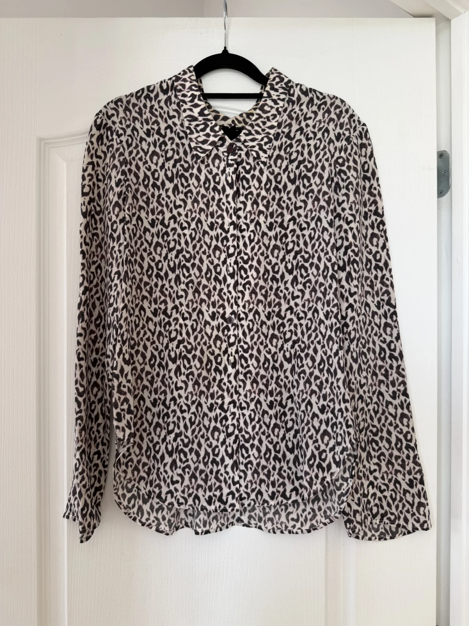 Image for Chemise Theory 100% soie motif léopard écru et marron
