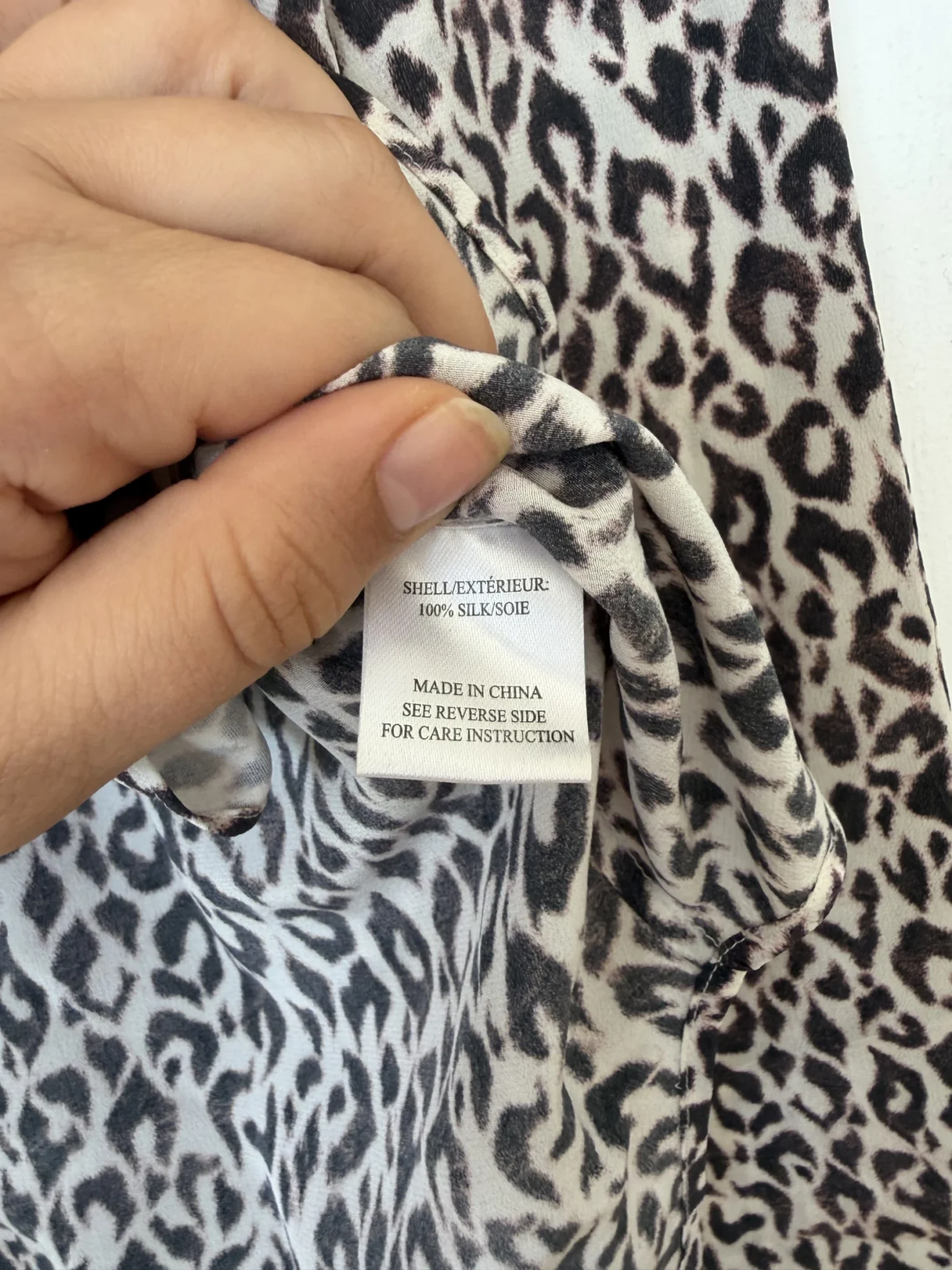 Image for Chemise Theory 100% soie motif léopard écru et marron