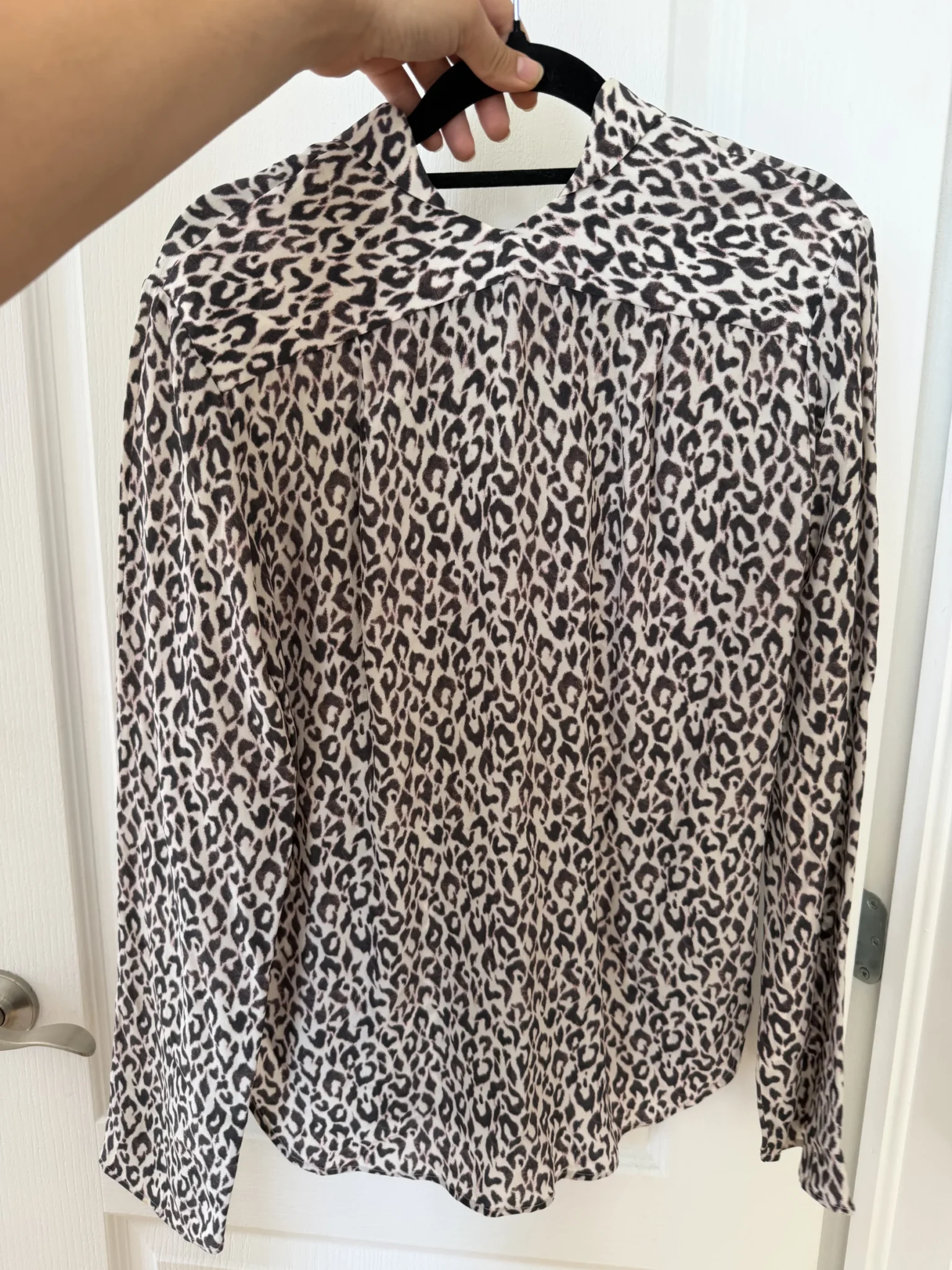 Image for Chemise Theory 100% soie motif léopard écru et marron