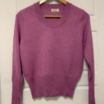 Featured thumbnail for Chandail fuschia