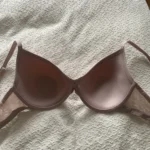 Thumbnail for Brassière 34DD