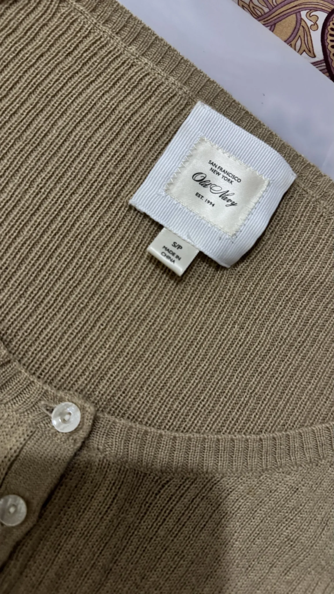 Image for Tricot fin avec boutons