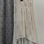 Featured thumbnail for Robe en dentelle blanche