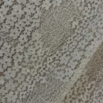Thumbnail for Robe en dentelle blanche