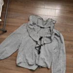 Featured thumbnail for Blouse à volants et carreaux Vichy
