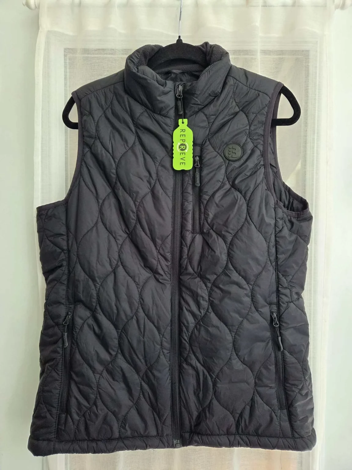 Featured image for Veste sans manches matelassée