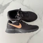 Thumbnail for Nike – Black and rose gold trainers