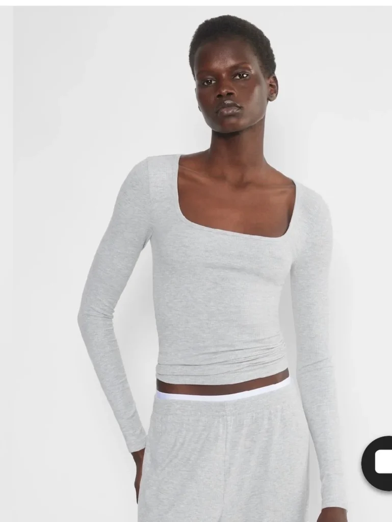 Image for ♥️THE GROUP top by Aritzia