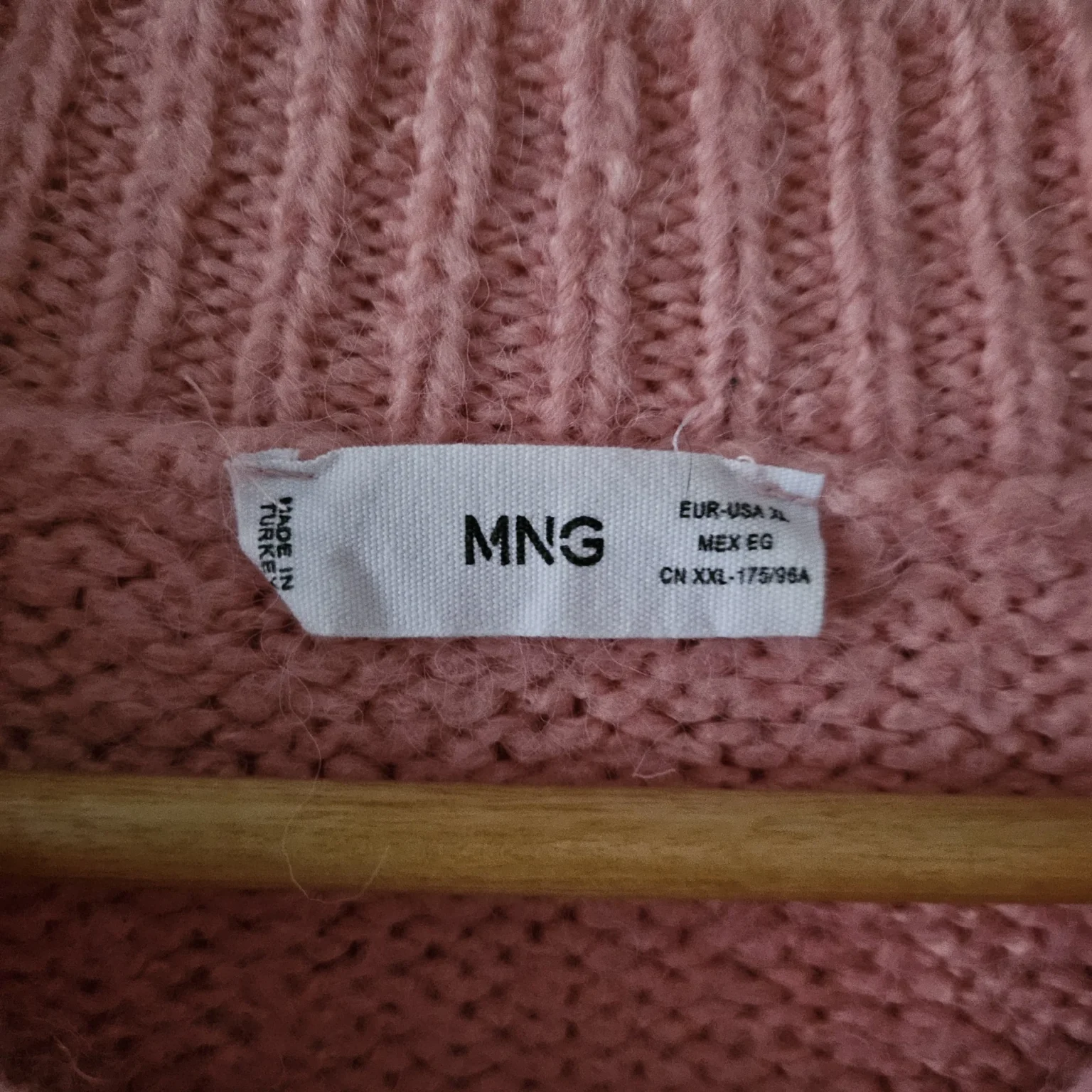 Image for Oversized jumper with puffed sleeves