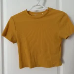 Featured thumbnail for T shirt court jaune