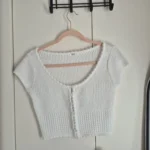 Featured thumbnail for Chandail broderie Ardene XS