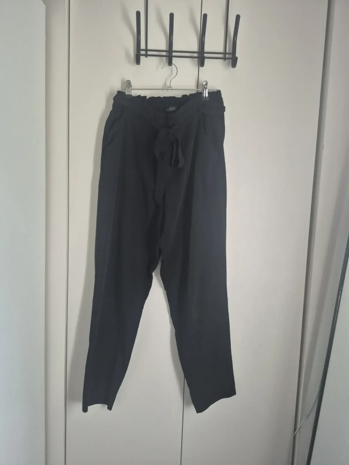 Featured image for Pantalon Dynamite taille haute Small