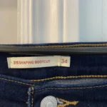 Thumbnail for Levis jeans