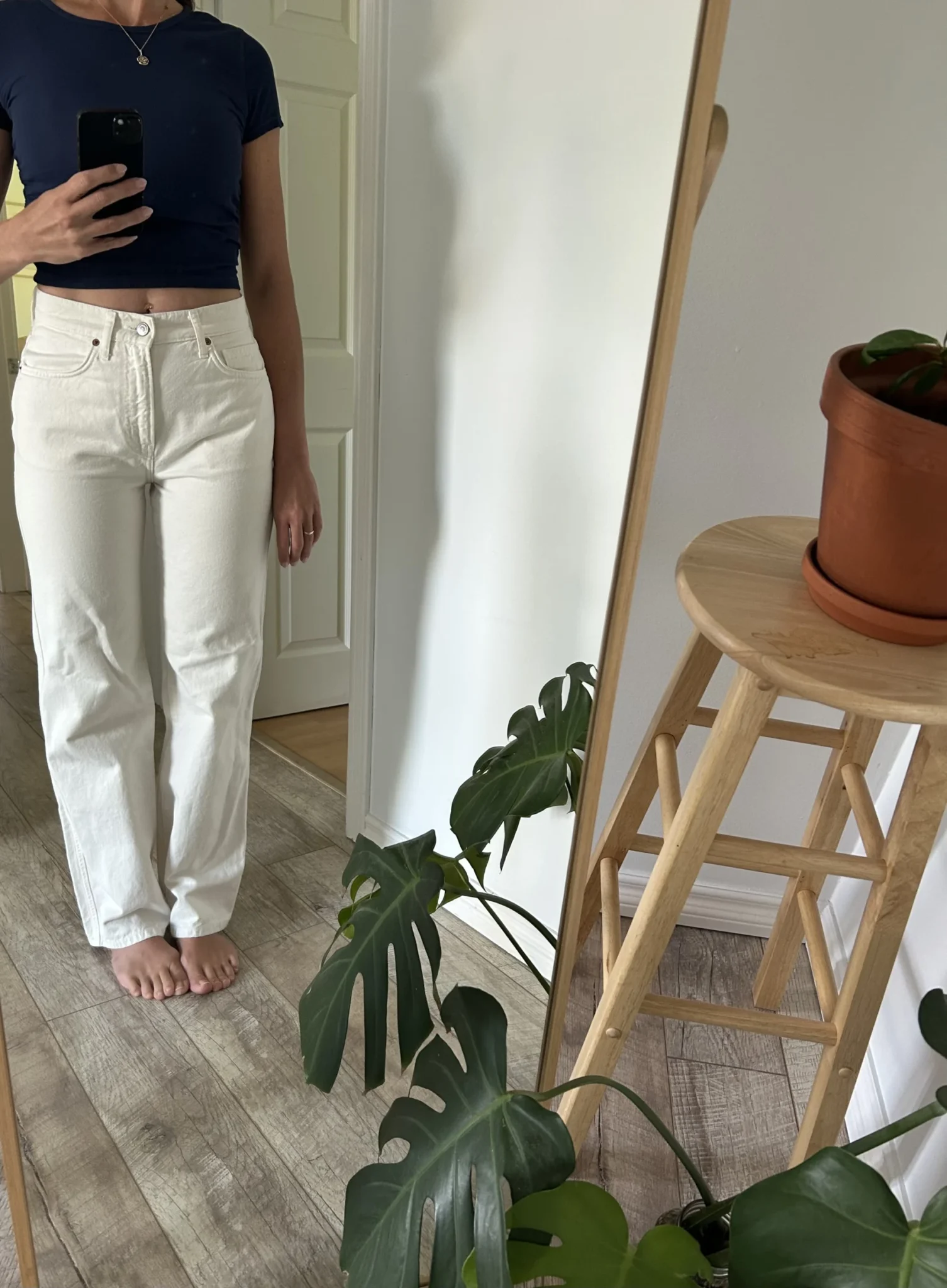 Image for Val 90s Mid Rise Straight Jeans