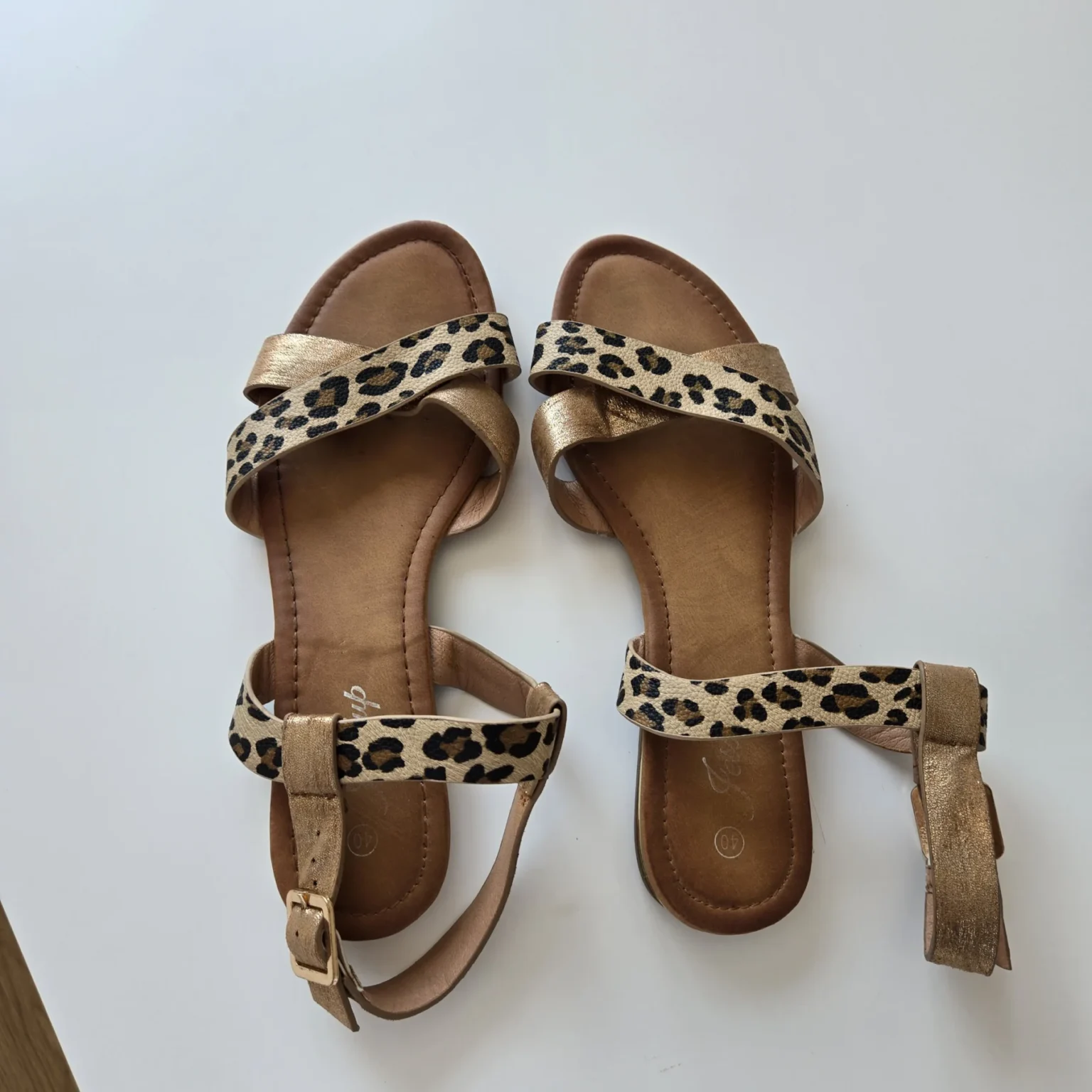 Featured image for Trendy sandals for a perfect fashion statement