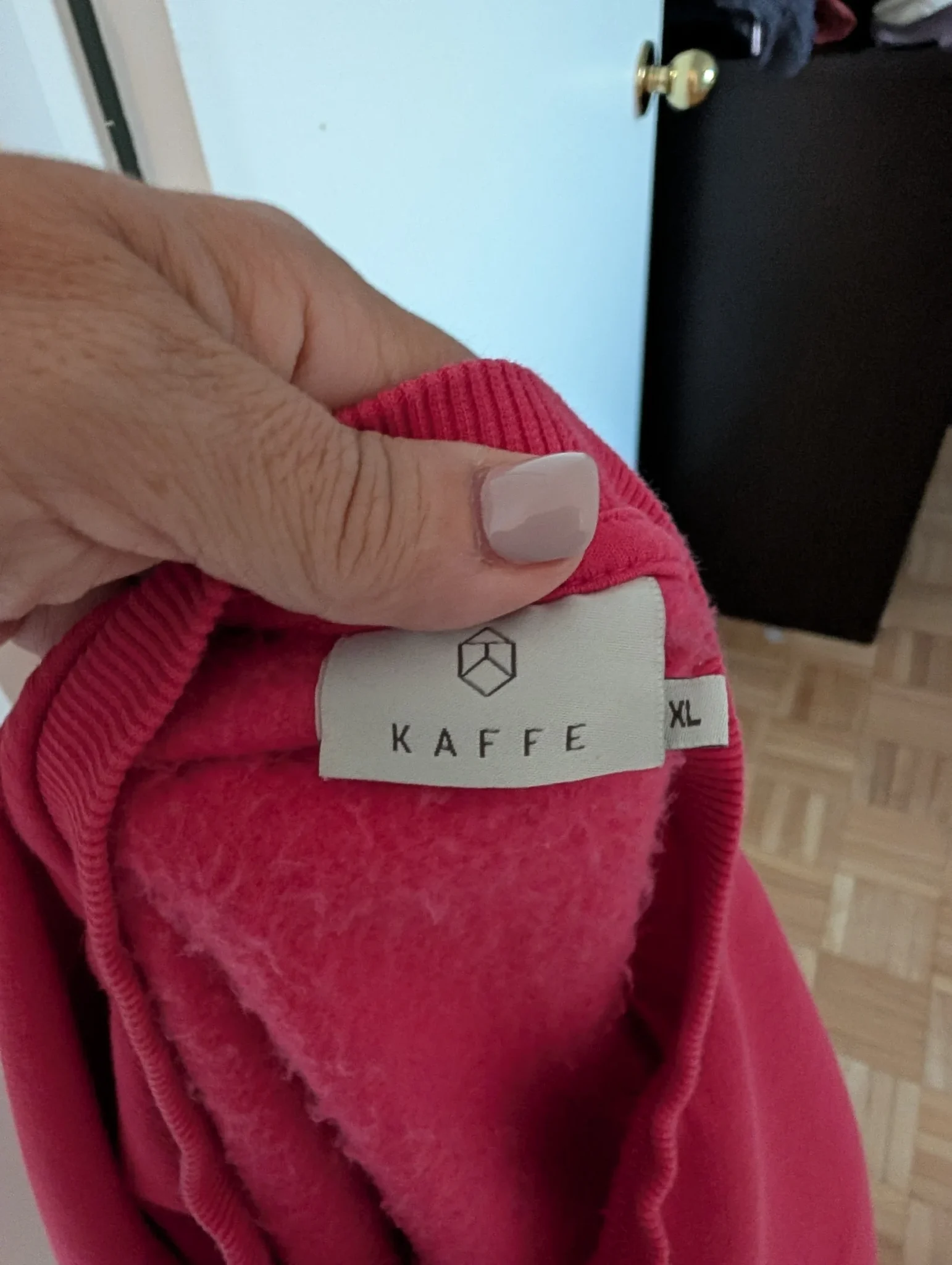Image for Chandail kaffe ** bien lire**