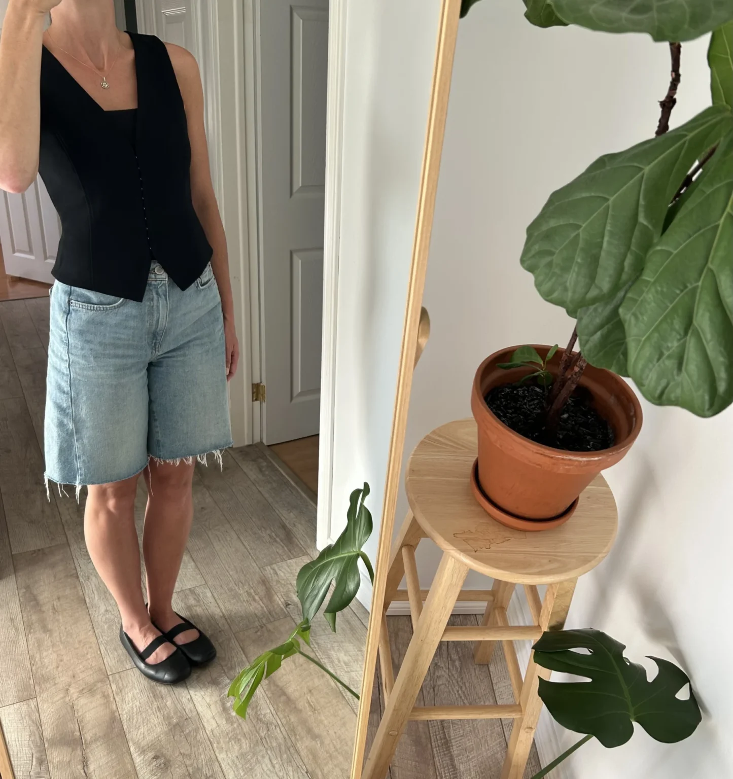 Image for Veste Attire Aritzia – Crepette – Noir – Taille 4
