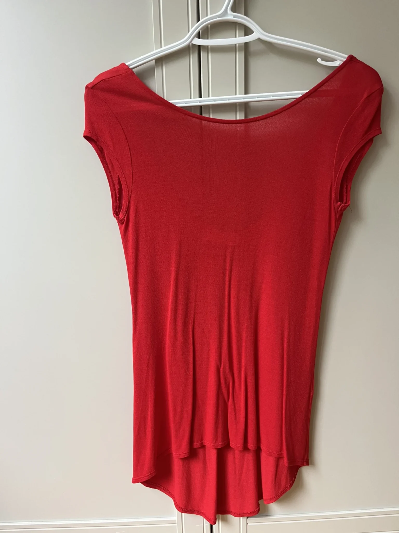 Featured image for T shirt Zara ouvert dans le dos