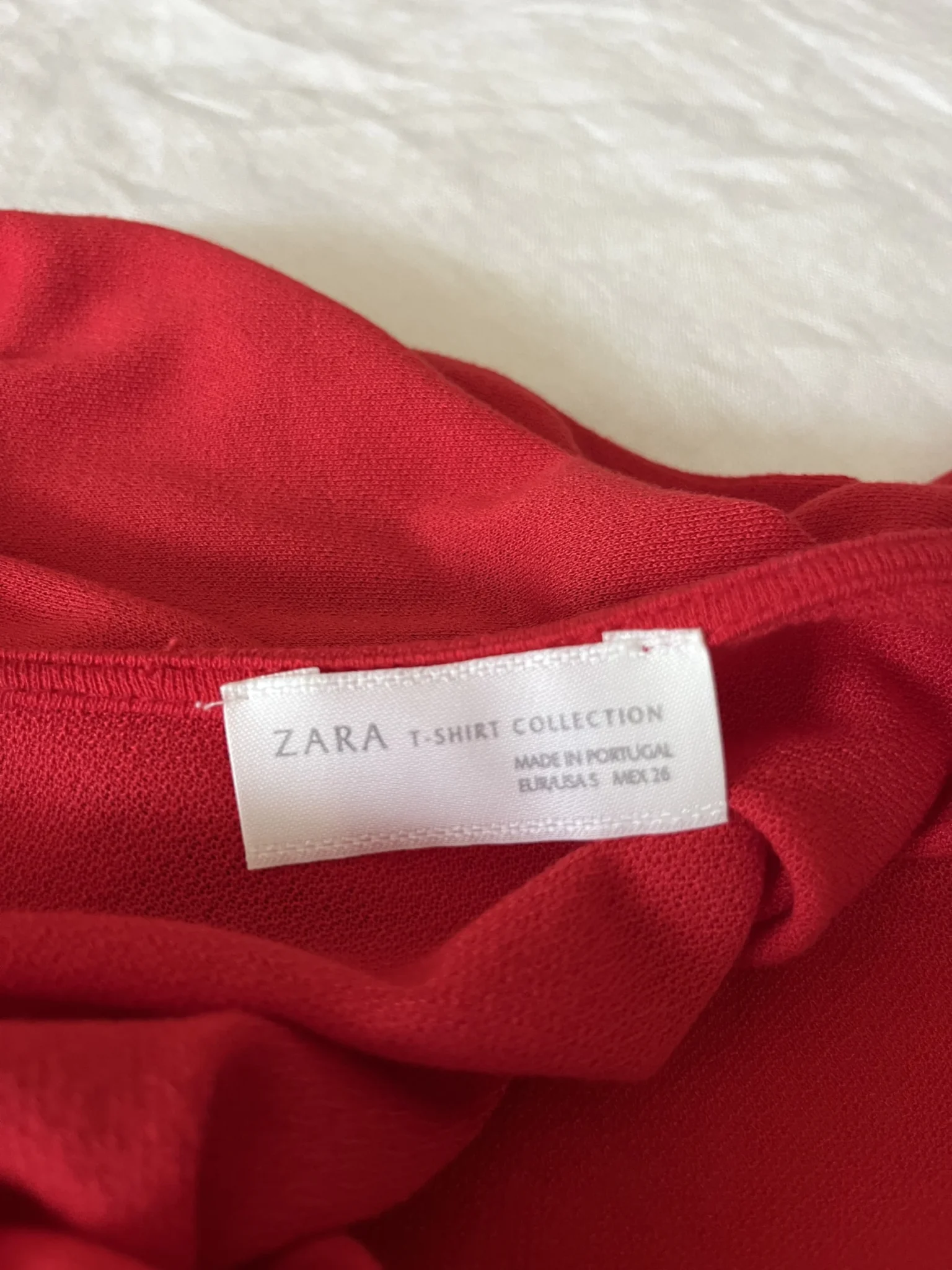 Image for T shirt Zara ouvert dans le dos