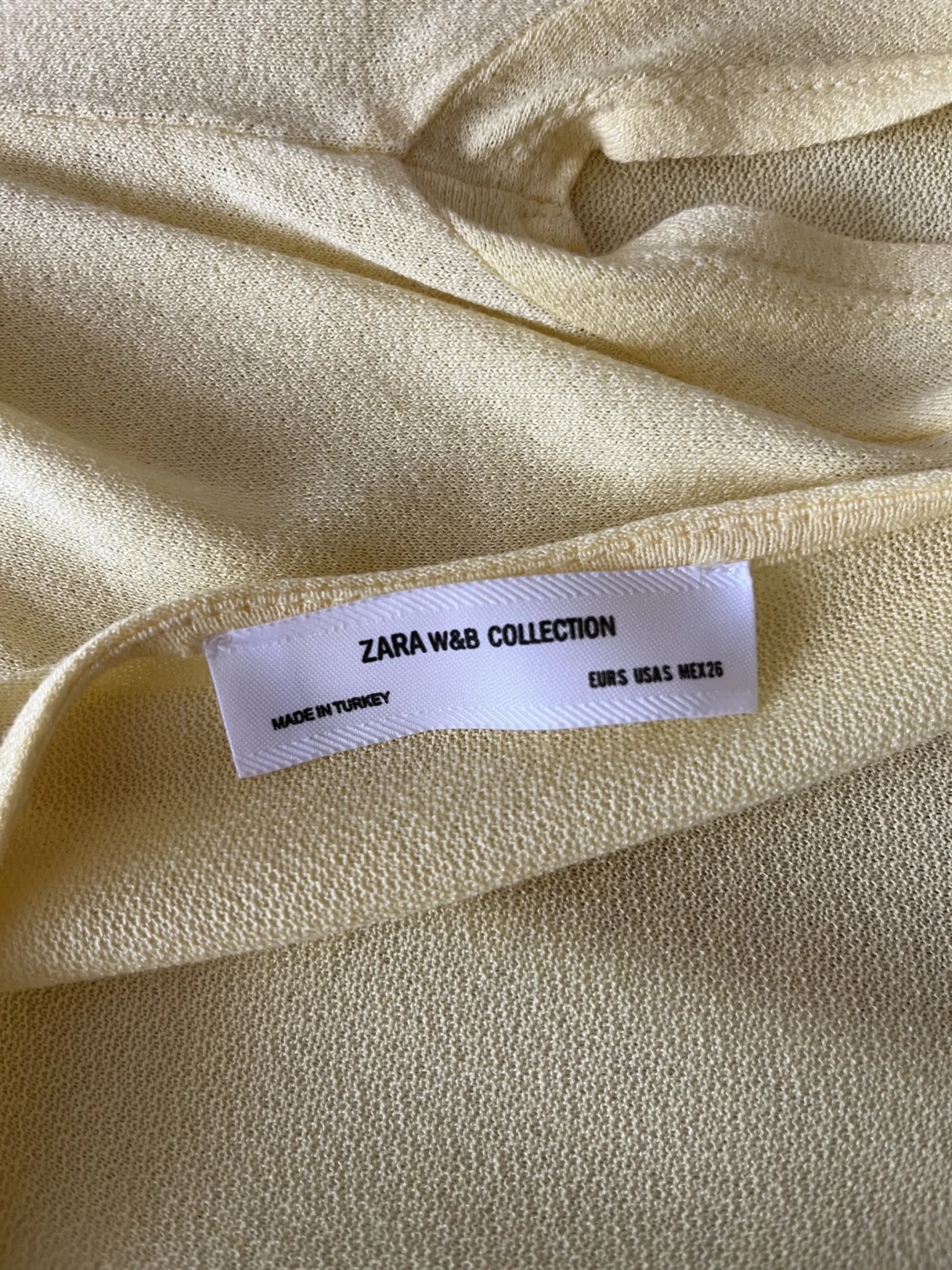 Image for T shirt Zara ouvert dans le dos