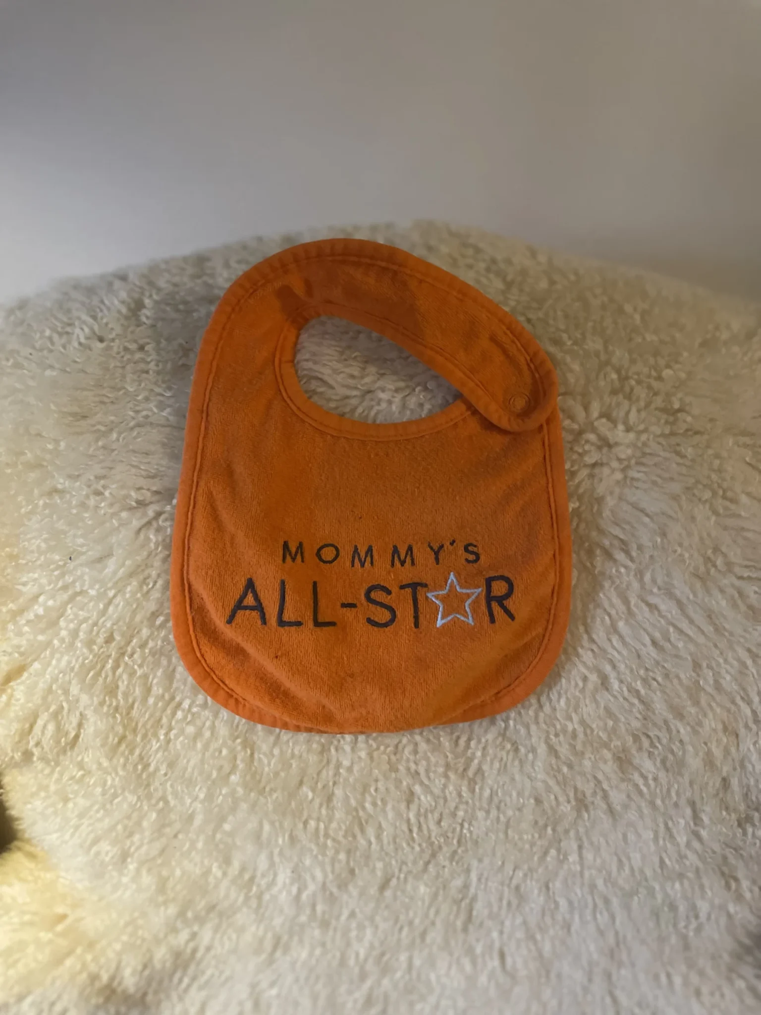 Featured image for Baby bib, 5–12 months