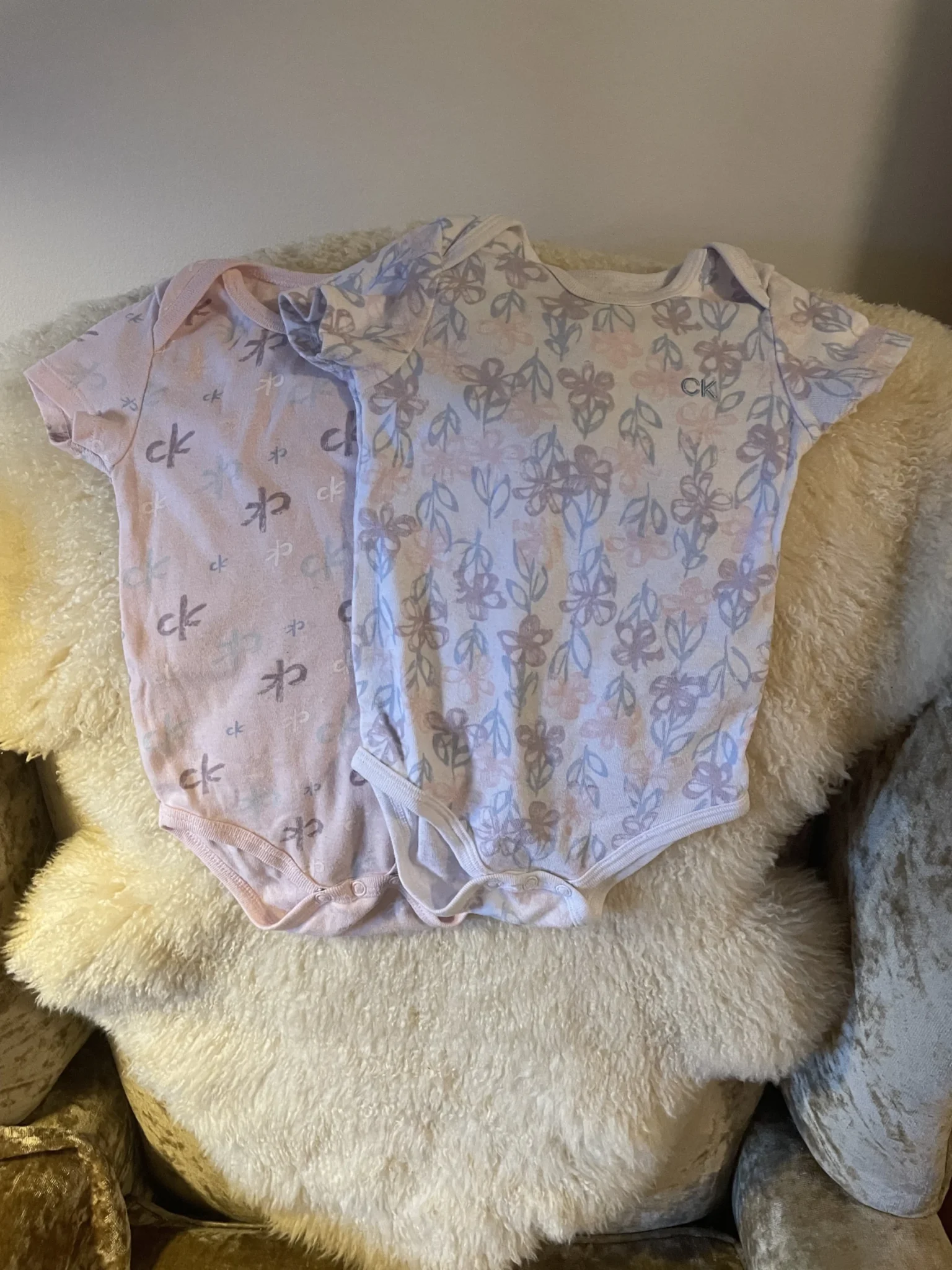 Image for Lightweight pyjama top 💯 made from super-soft cotton