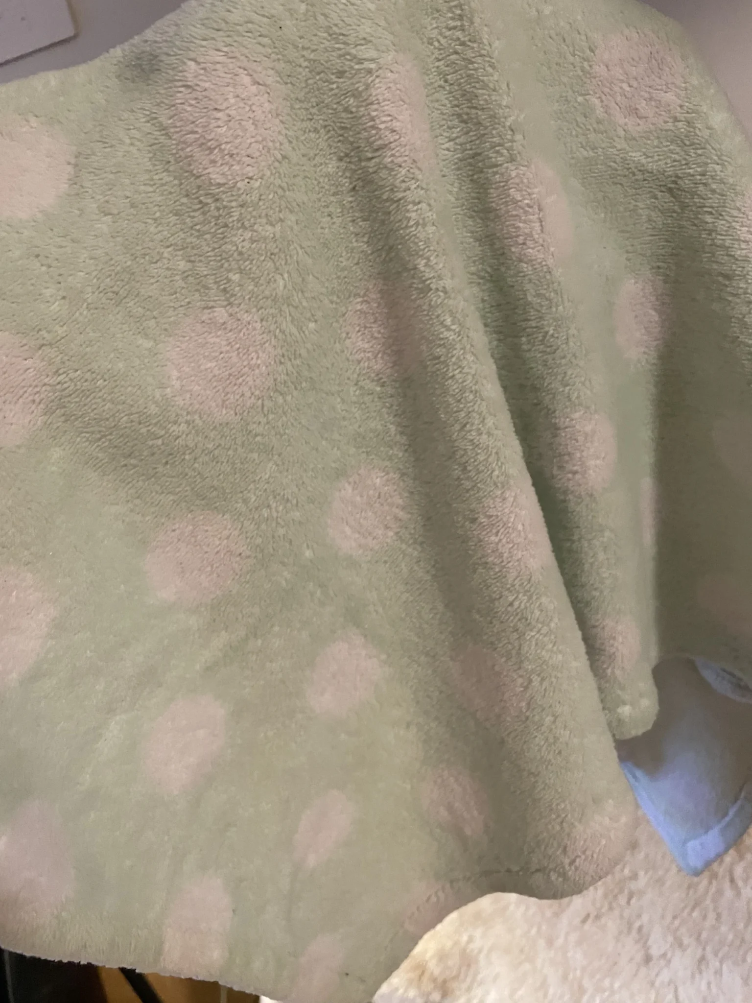 Image for Small, thin fleece baby comforter