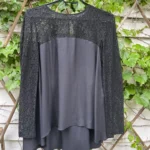 Featured thumbnail for Blouse Tara Jarmon avec manches de dentelle