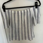 Thumbnail for Blouse à épaules dénudées