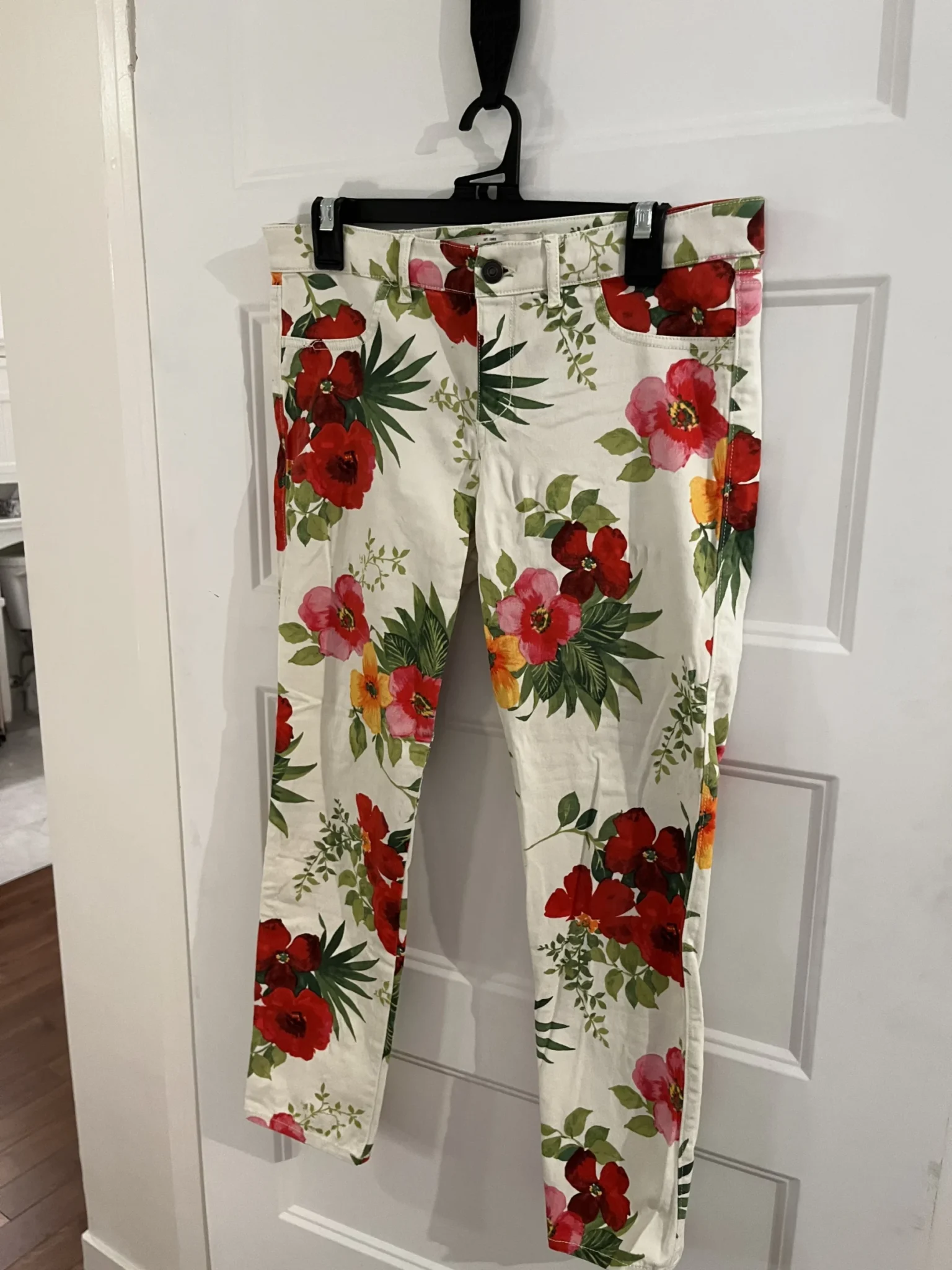 Featured image for Pantalons fleuris Abercrombie and fitch