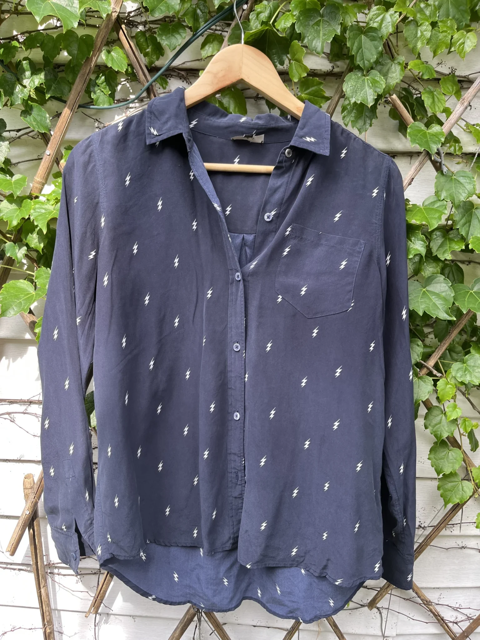 Featured image for Chemise en soie RAILS
