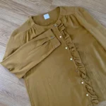 Featured thumbnail for Blouse avec frisons - Des petits hauts