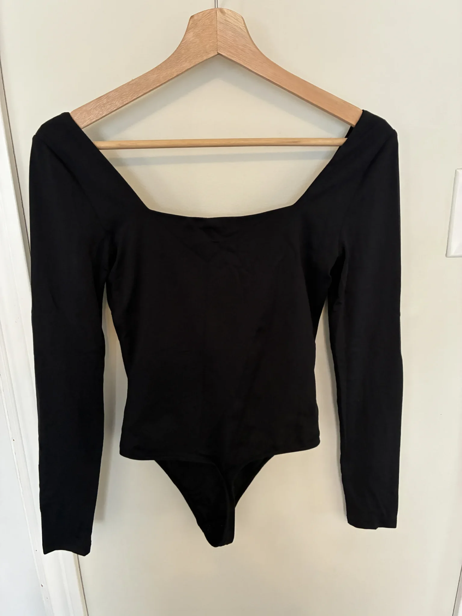Image for Body à encolure carrée Aritzia – Noir
