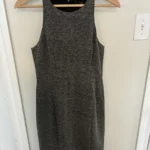 Featured thumbnail for Robe sans manches Banana Republic – Gris anthracite