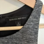 Thumbnail for Robe sans manches Banana Republic – Gris anthracite