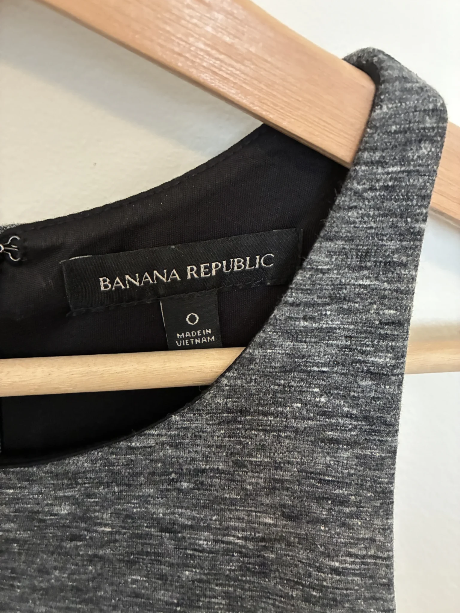 Image for Robe sans manches Banana Republic – Gris anthracite