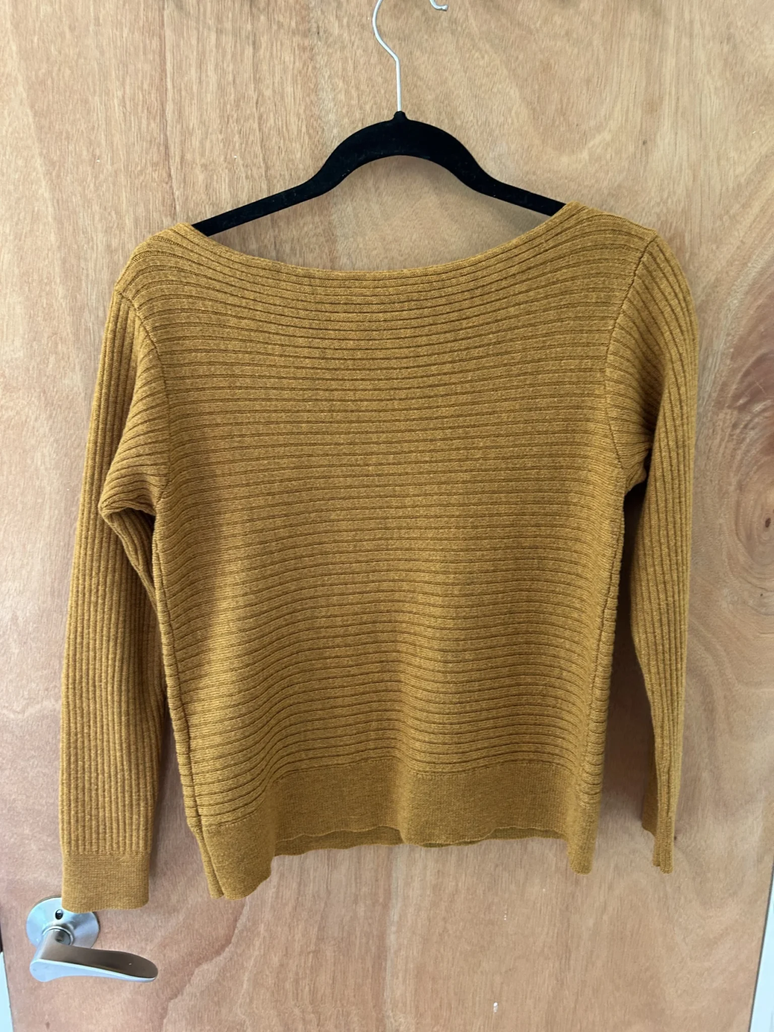 Image for Chandail en tricot moutarde - Babaton