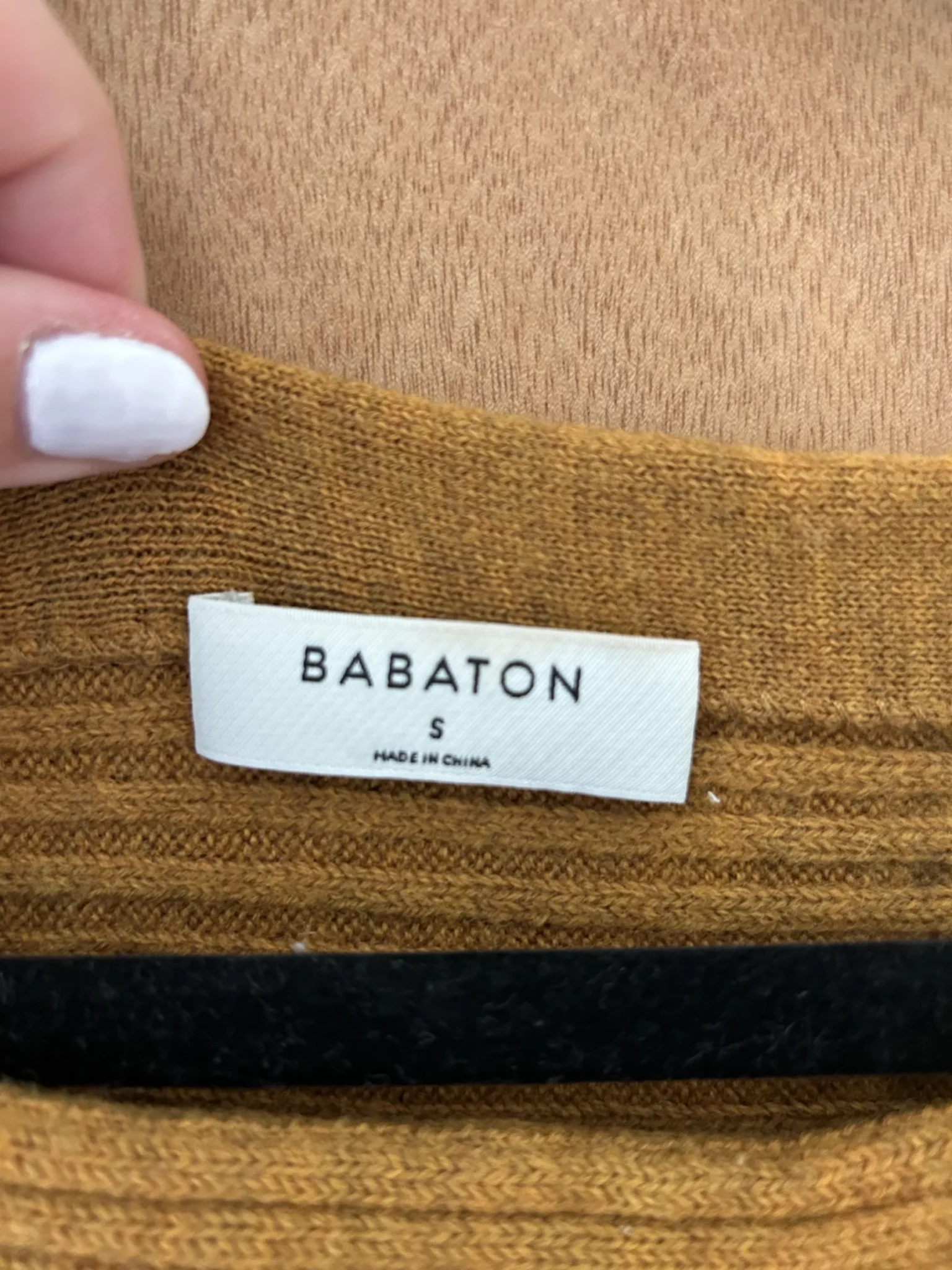 Image for Chandail en tricot moutarde - Babaton