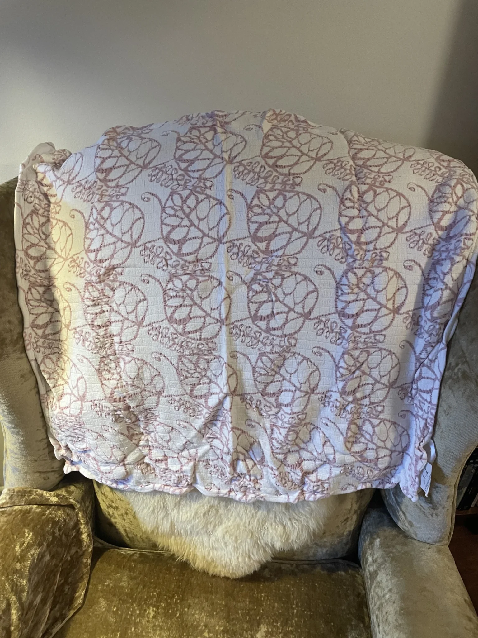 Featured image for Belle couverture feuilles roses bébé naissant