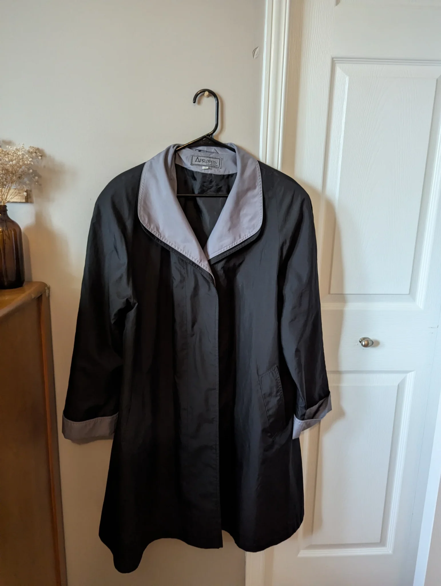 Featured image for Vintage trench coat