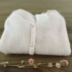 Thumbnail for Neuf Gilet Barry Rose Pale