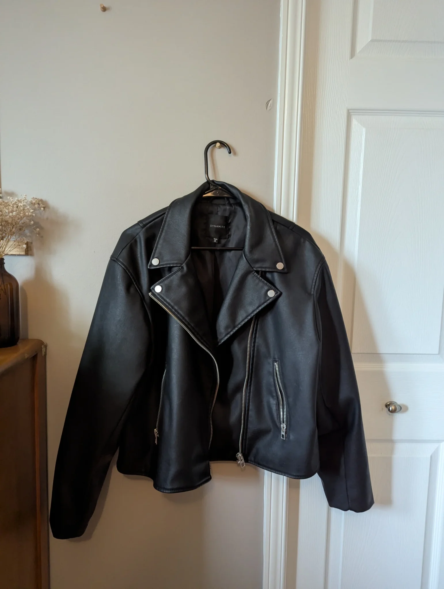 Featured image for Manteau en cuir vegan