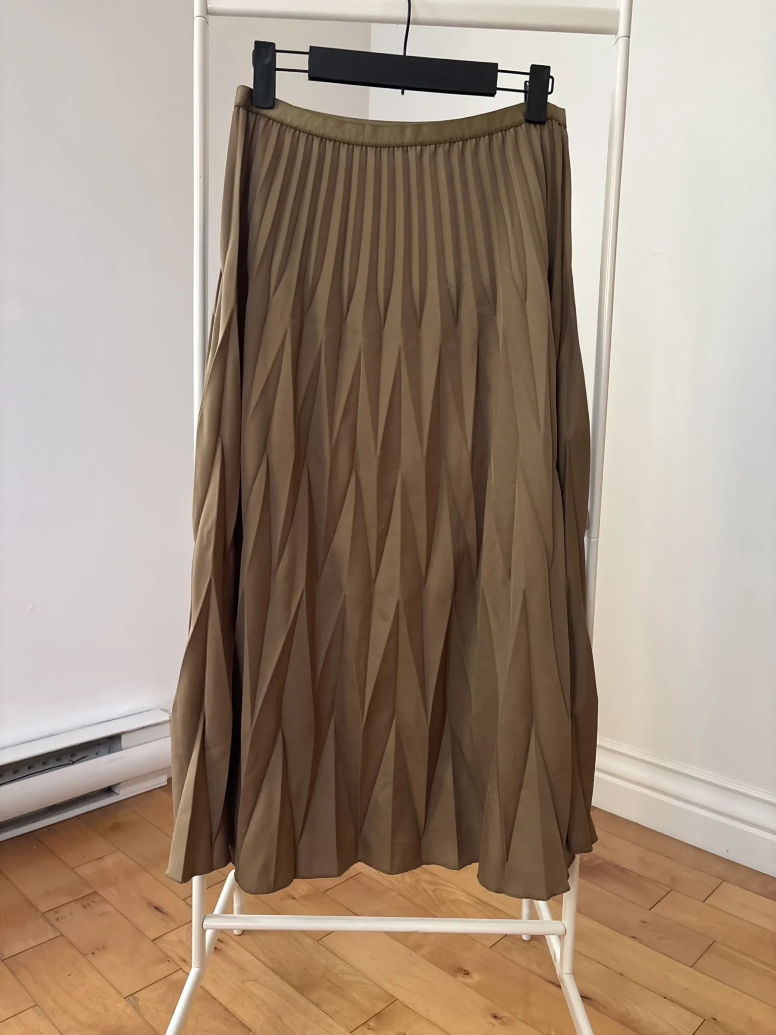 Featured image for Jupe plissée Coster