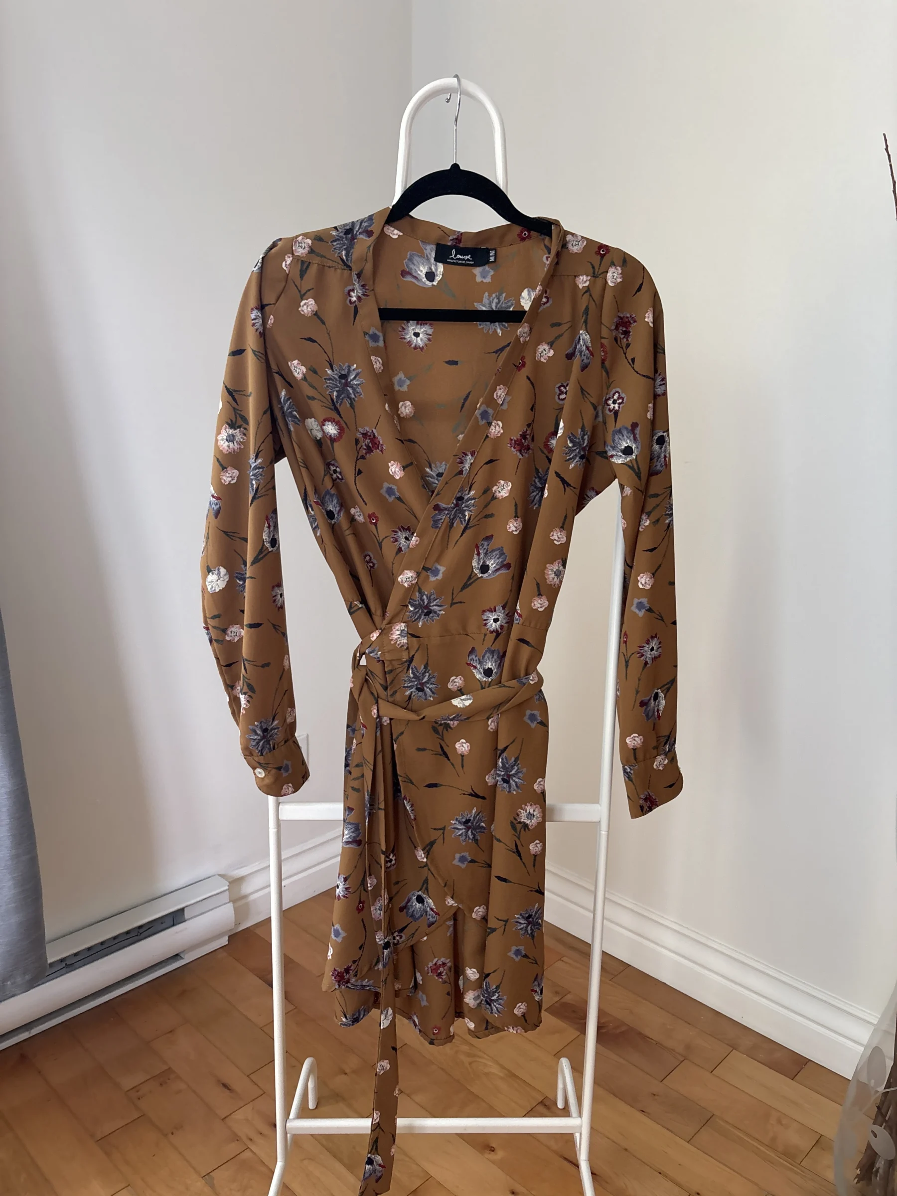 Robe portefeuille Louve Design seconde main