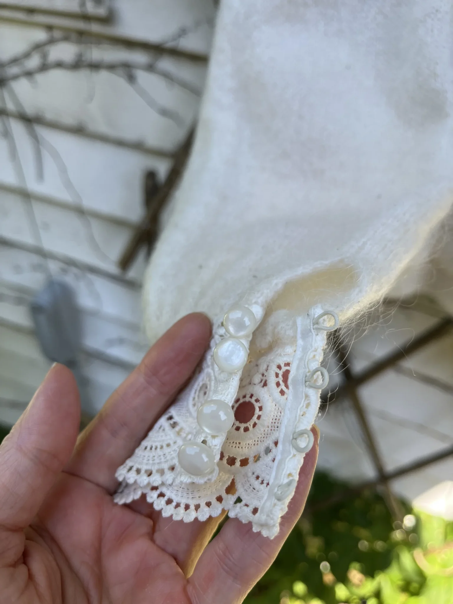 Image for Pull Sézane en mohair et dentelle