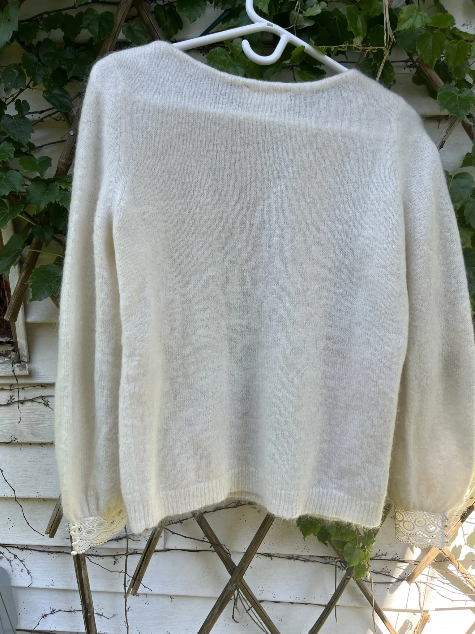 Image for Pull Sézane en mohair et dentelle