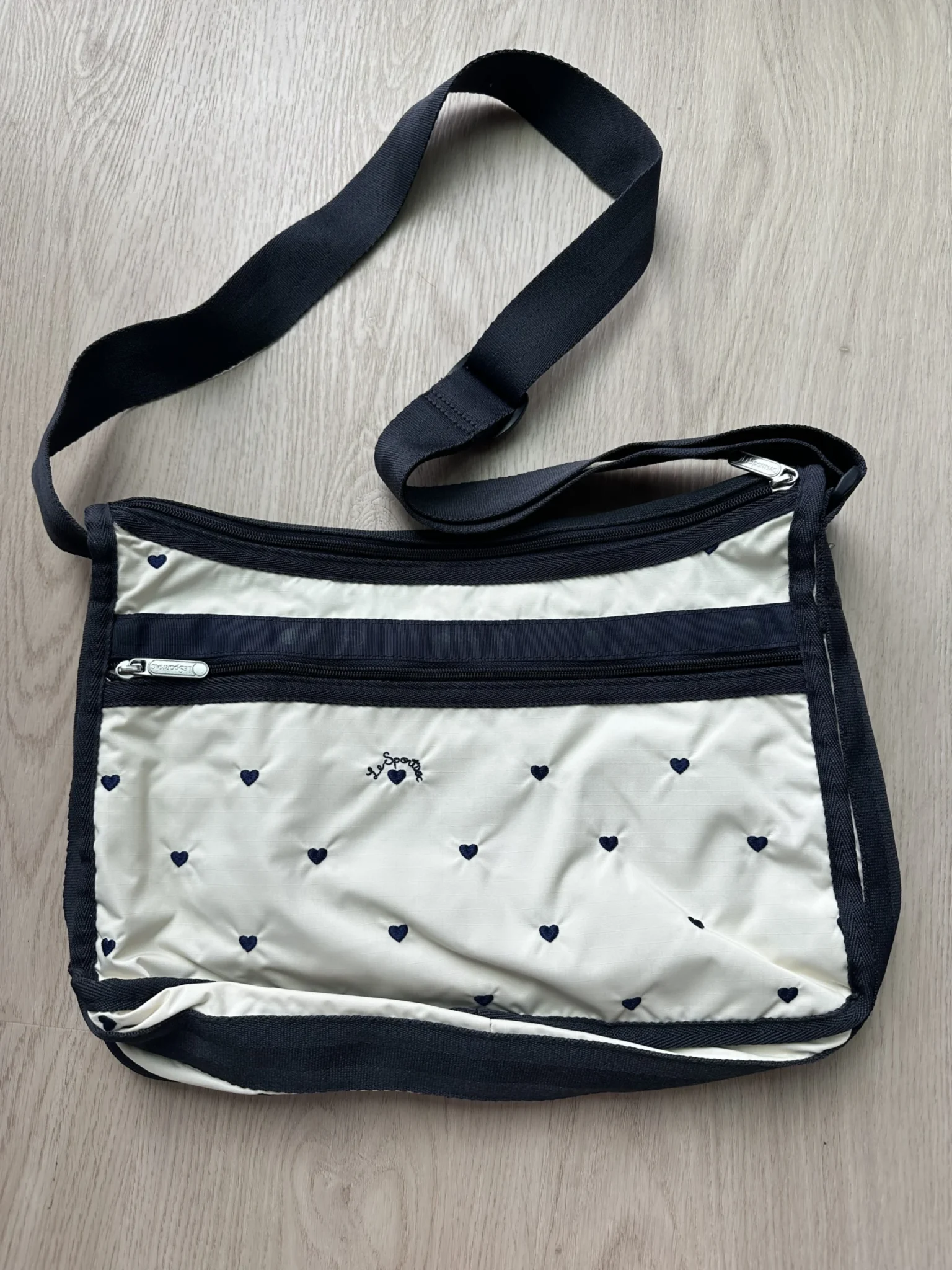 Image for LeSportSac Deluxe Everyday Bag Hearts