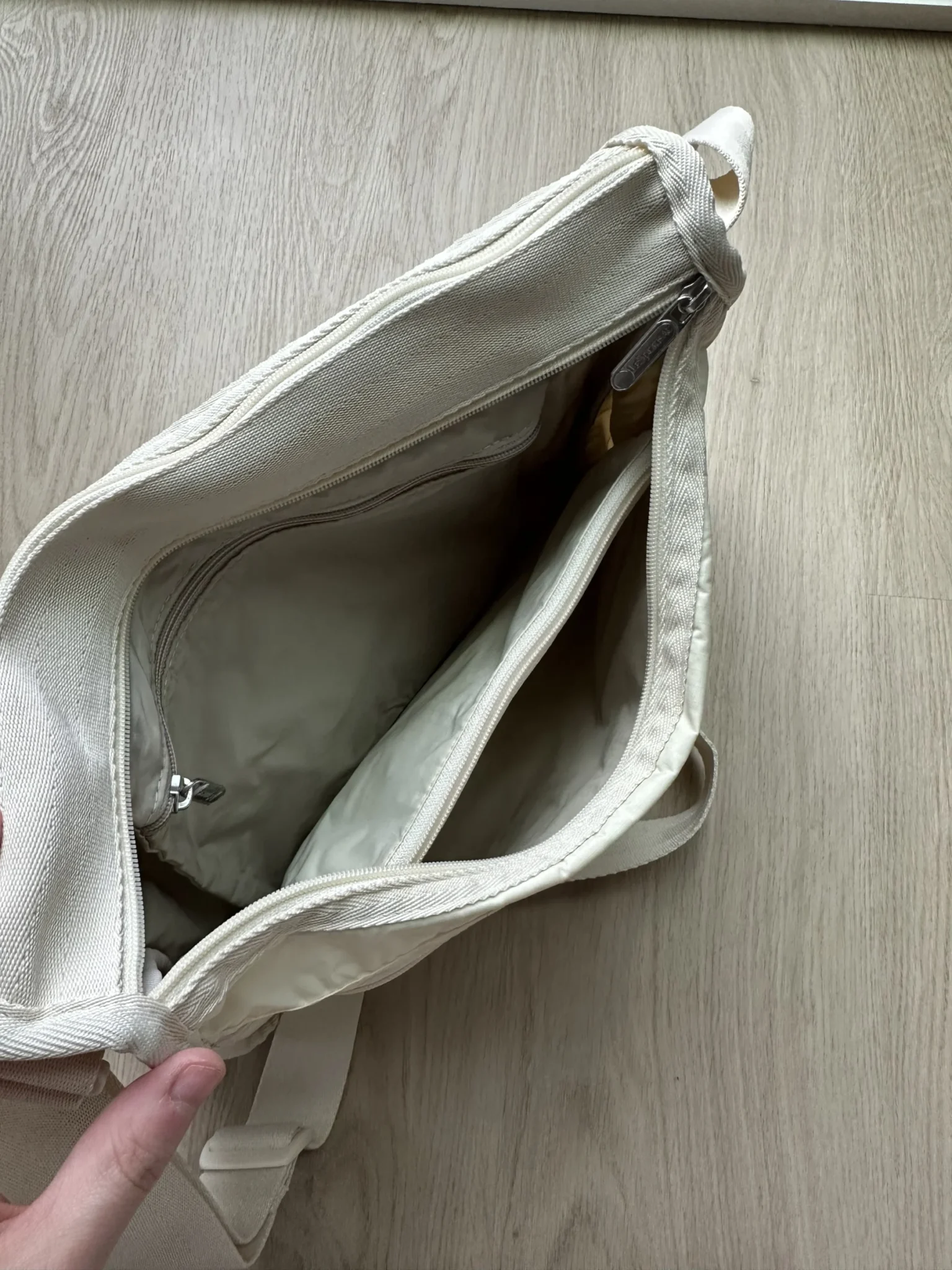 Image for LeSportSac Deluxe Everyday Bag Beige