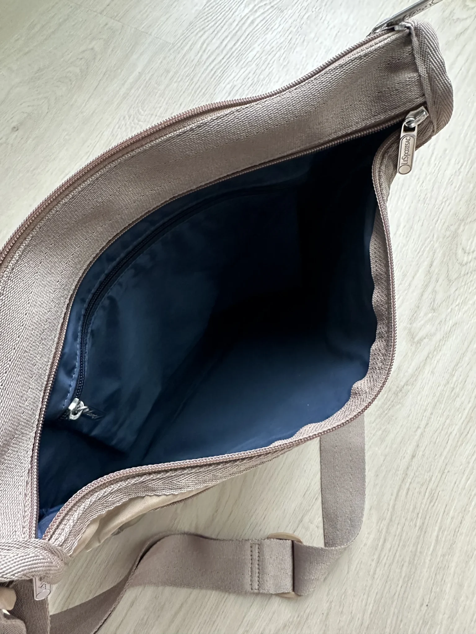 Image for LeSportSac Deluxe Everyday Bag Taupe